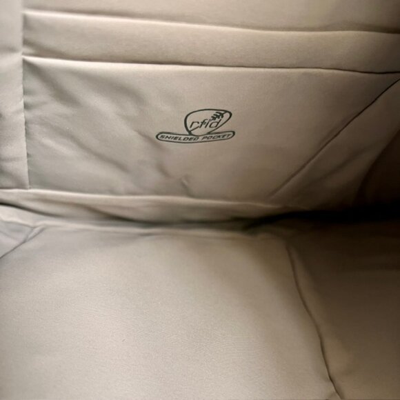 Travelon Anti-Theft Classic Crossbody Bag - Black - 11.5" x 13.5" x 2.25" - Picture 6 of 7